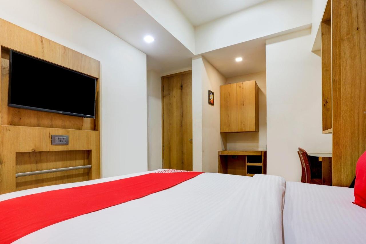 Oyo 81549 Hotel Elegance Nx Mumbai Bagian luar foto