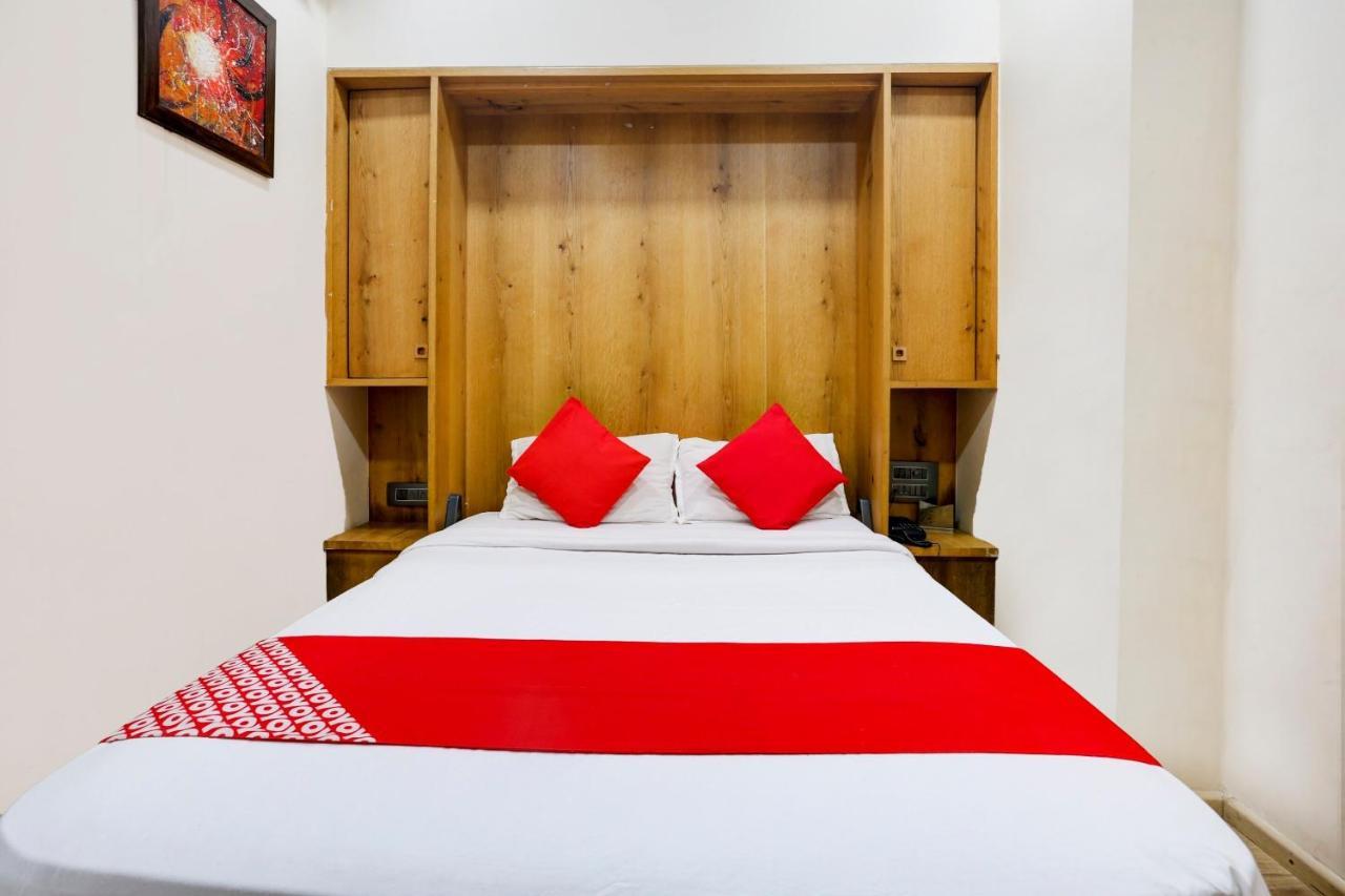 Oyo 81549 Hotel Elegance Nx Mumbai Bagian luar foto