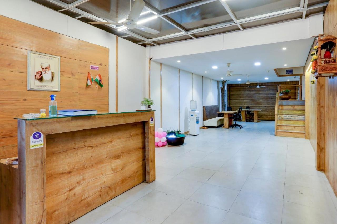 Oyo 81549 Hotel Elegance Nx Mumbai Bagian luar foto